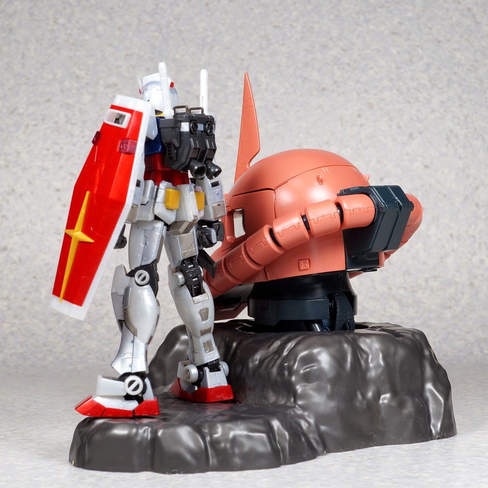 Bandai Limited 35th RX 78 2 Gundam & MS 06S Chars Zaku II He